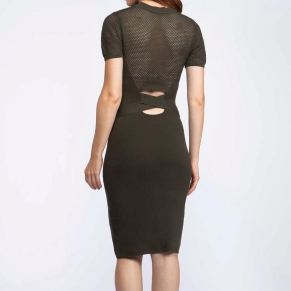 Dex | Green dress with keyhole back and tie - Picture 2 of 8